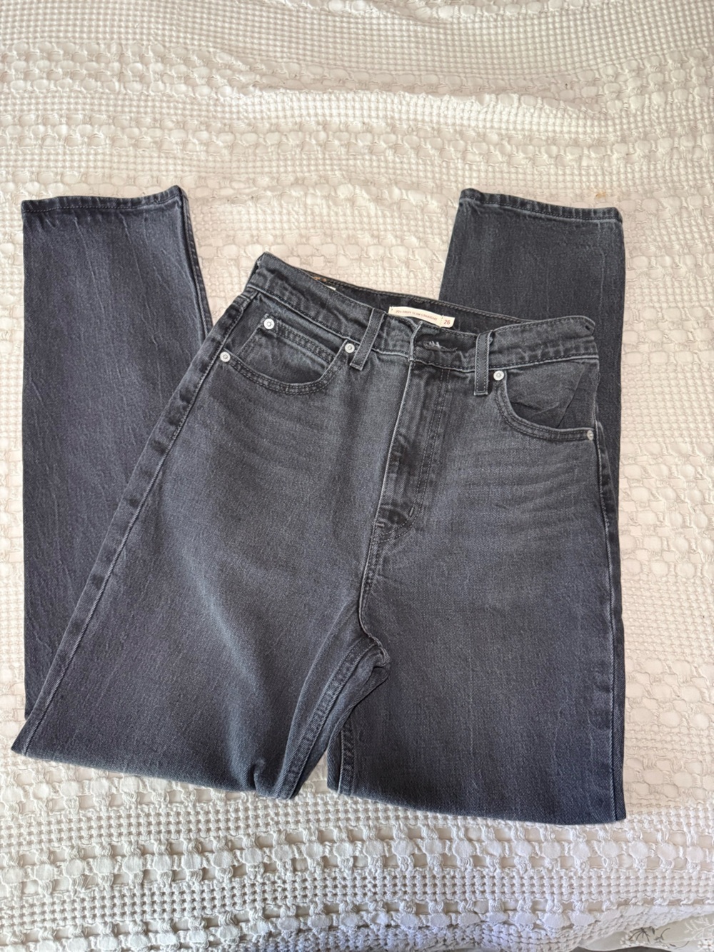Levi's 70s High-Rise slim Straight Jeans in Black Wash - Picture 4 of 8